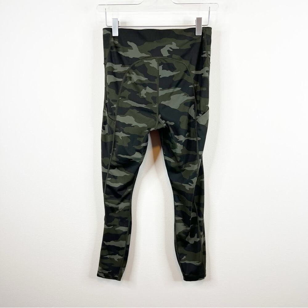 Athleta Ultimate 7/8 High Rise Activewear Leggings S Camo - Picture 3 of 6